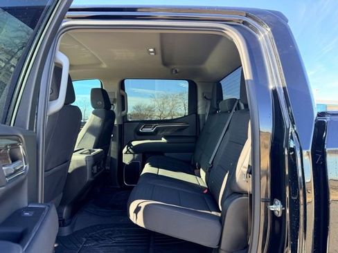 Used 2023 Chevrolet Silverado 1500 RST w/ Redline Edition image 8