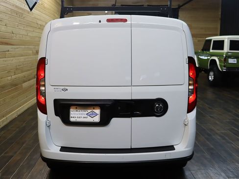 Used 2021 RAM ProMaster City Tradesman SLT image 4