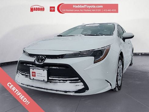 Certified 2024 Toyota Corolla LE image 1