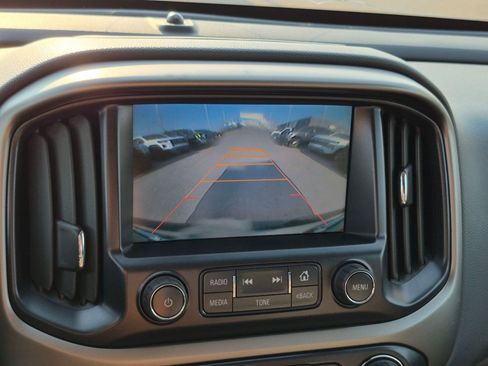 Used 2015 Chevrolet Colorado Z71 AWD/4WD image 22