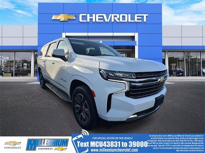 Used 2024 Chevrolet Suburban LT w/ Luxury Package