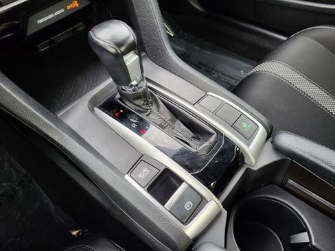 Used 2019 Honda Civic Sport image 10