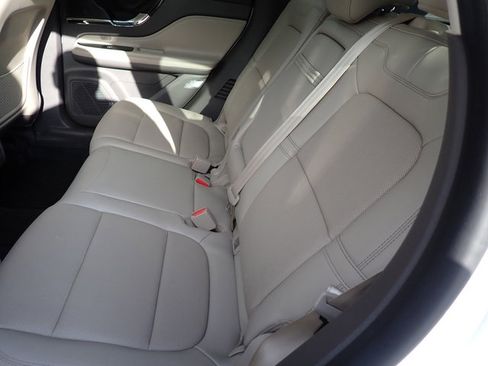 Used 2022 Lincoln Corsair AWD w/ Premium Package image 16