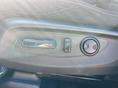 Used 2025 Honda CR-V Sport image 3