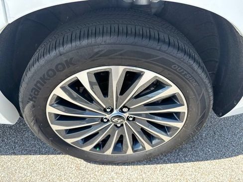 Used 2025 Hyundai Palisade Calligraphy FWD image 11