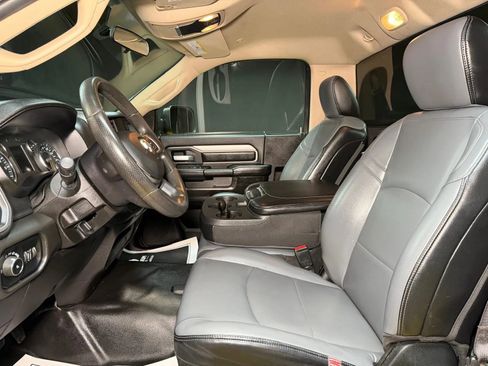 Used 2019 RAM 2500 Tradesman w/ Chrome Appearance Group RWD image 19
