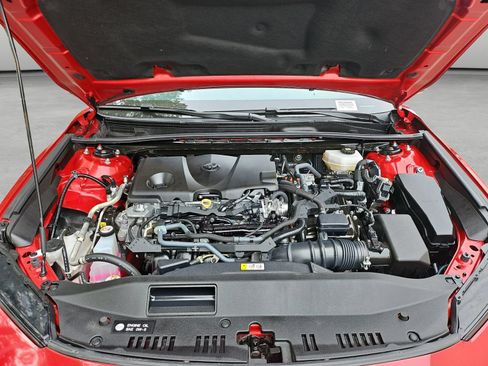 Used 2025 Toyota Camry SE FWD image 38