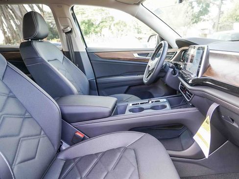 New 2026 Volkswagen Atlas SE image 21