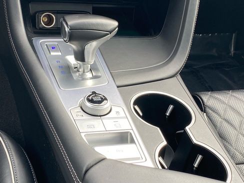 Used 2021 Genesis G70 3.3T w/ Sport Package image 9