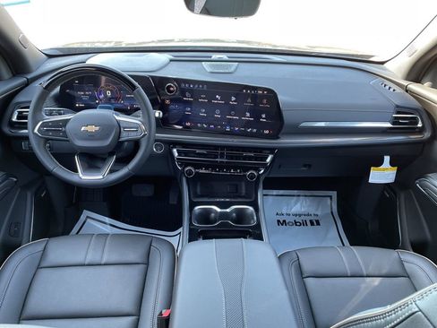 New 2026 Chevrolet Traverse High Country w/ LPO, Floor Liner Package FWD image 23