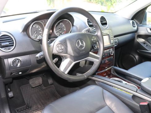 Used 2011 Mercedes-Benz ML 350 2WD image 23