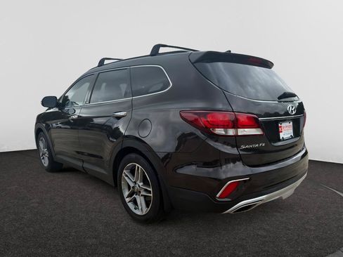 Used 2017 Hyundai Santa Fe FWD image 6