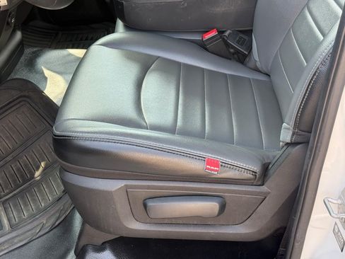 Used 2023 RAM 1500 Tradesman w/ Chrome Appearance Group AWD/4WD image 10