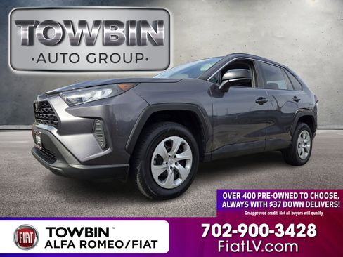 Used 2021 Toyota RAV4 LE image 1