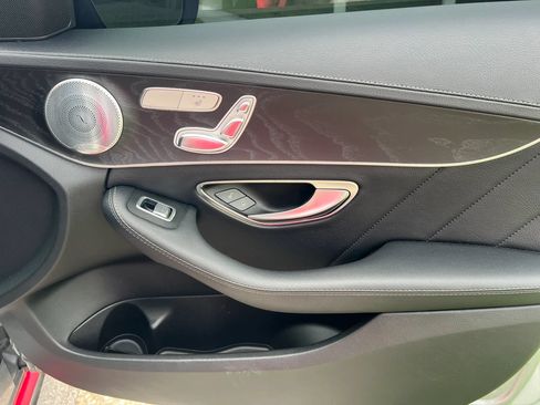 Used 2015 Mercedes-Benz C 300 4MATIC Sedan image 40