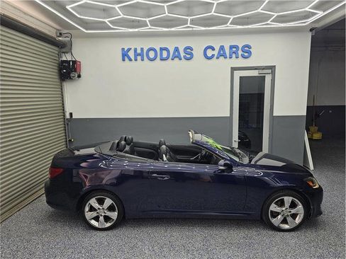 Used 2011 Lexus IS 250C image 13