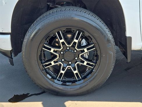 Certified 2022 Chevrolet Silverado 1500 RST AWD/4WD image 24
