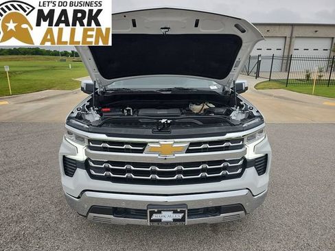 Used 2024 Chevrolet Silverado 1500 LTZ AWD/4WD image 30
