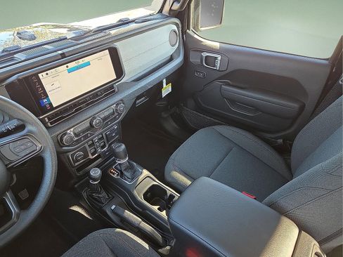 New 2026 Jeep Gladiator Sport image 11