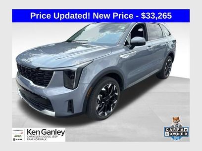 Used 2025 Kia Sorento EX w/ Panoramic Sunroof Package