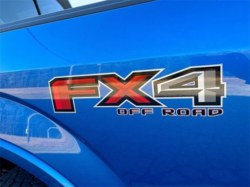 Used 2015 Ford F150 Lariat image 17