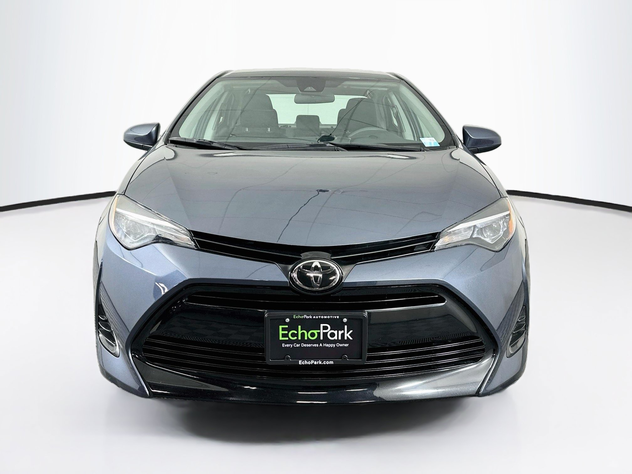 Used 2019 Toyota Corolla LE FWD image 2