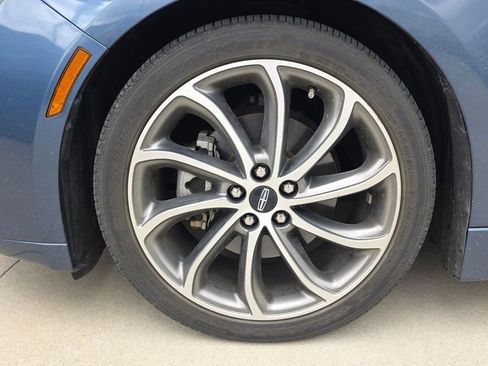 Used 2019 Lincoln MKZ Reserve w/ Reserve Plus Package image 10