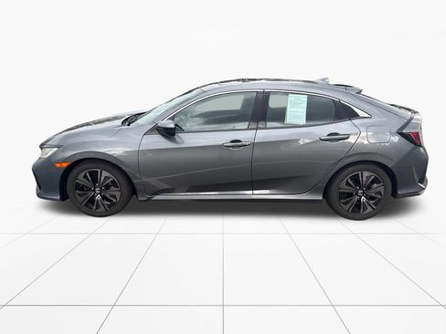 Used 2018 Honda Civic EX image 4