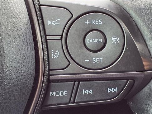 Used 2022 Toyota Camry XSE image 22