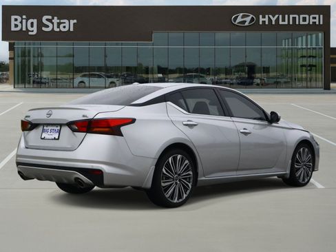 Used 2024 Nissan Altima 2.5 SL FWD image 4