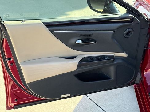 Used 2019 Lexus ES 350 w/ Accessory Package 2 FWD image 15