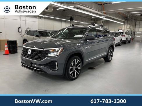 Used 2025 Volkswagen Atlas SEL Premium R-Line image 1