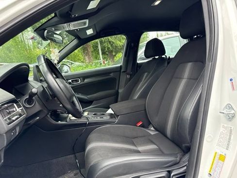 Used 2022 Honda Civic Sport image 6