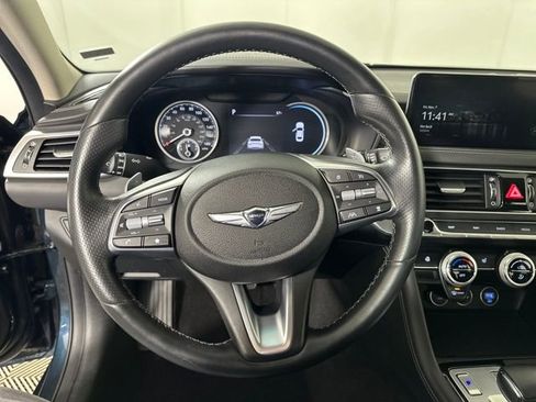 Used 2023 Genesis G70 2.0T image 14