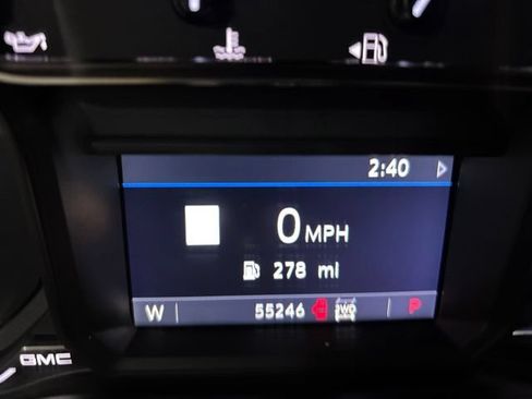 Used 2019 GMC Sierra 1500 SLT w/ SLT Premium Plus Package AWD/4WD image 22