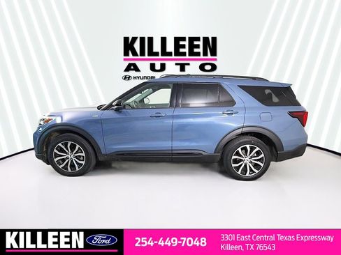 Used 2025 Ford Explorer ST-Line AWD/4WD image 4