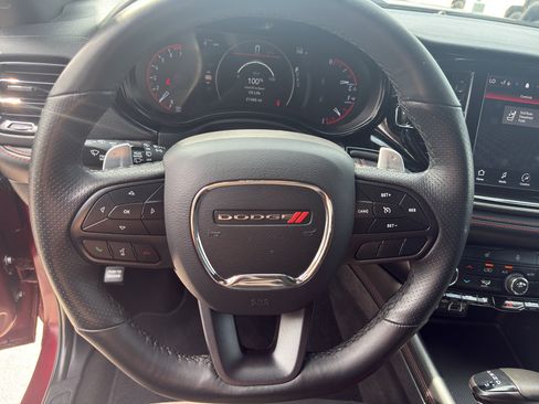 Used 2025 Dodge Durango GT AWD/4WD image 17
