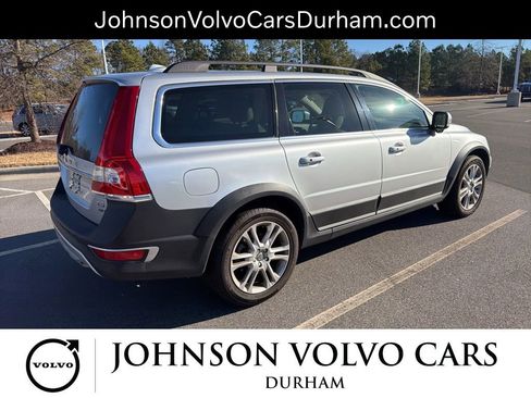 Used 2016 Volvo XC70 T5 Platinum w/ Protection Package image 24