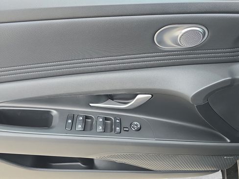 New 2026 Hyundai Elantra Limited FWD image 16