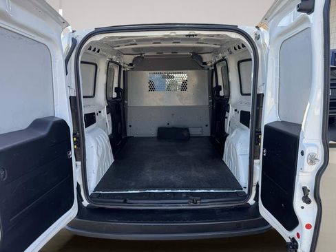 Used 2018 RAM ProMaster City Tradesman FWD image 8