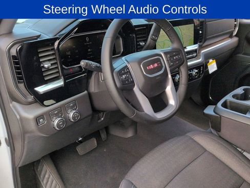 Certified 2026 GMC Sierra 1500 Elevation image 10