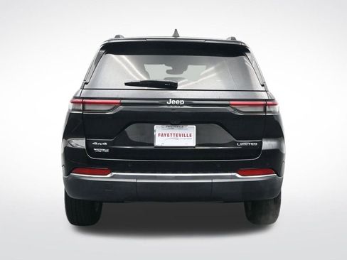 Used 2023 Jeep Grand Cherokee Limited image 7