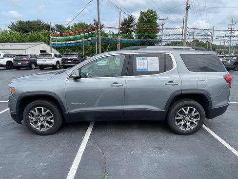 Used 2023 GMC Acadia SLE w/ Driver Convenience Package FWD image 8