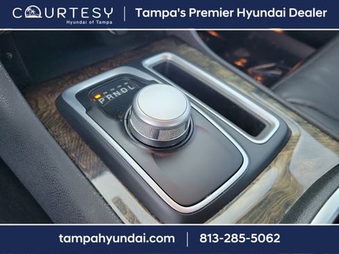 Used 2019 Chrysler 300 Limited image 30