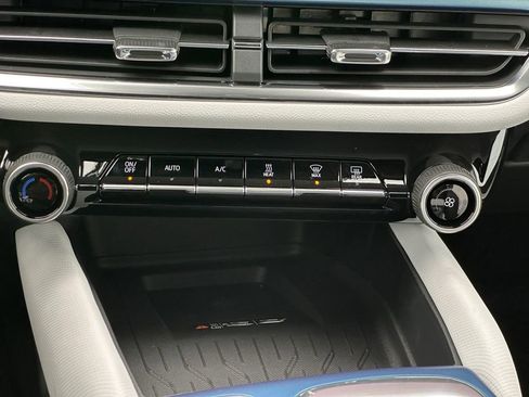 New 2026 Chevrolet Equinox EV LT image 16