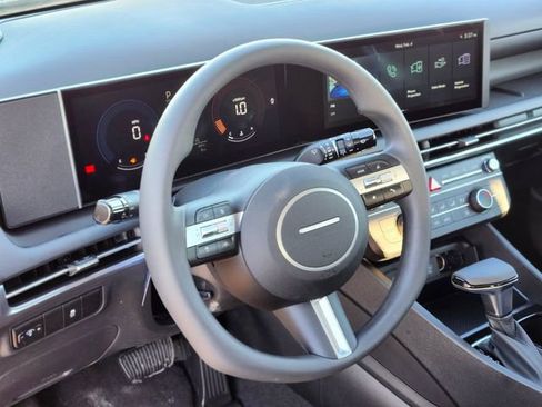 New 2026 Hyundai Tucson SE image 19