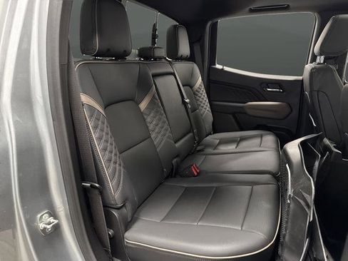 Used 2024 GMC Canyon Denali image 33