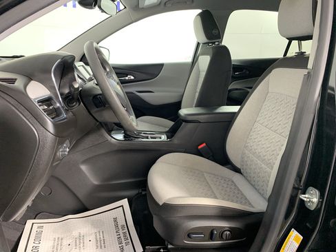Used 2022 Chevrolet Equinox LS w/ LS Convenience Package FWD image 16
