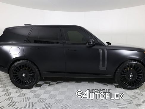 Used 2023 Land Rover Range Rover SE image 4