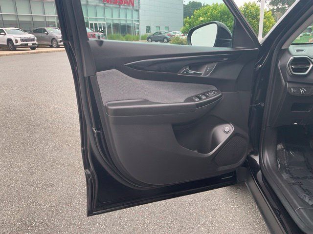 Used 2024 Chevrolet TrailBlazer LT w/ Convenience Package AWD/4WD image 11